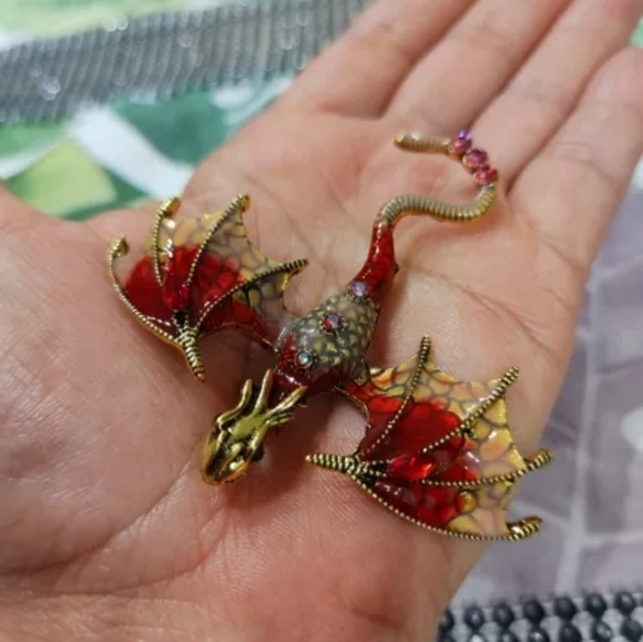 Silver titanium flames red enamel and crystal dragon goth brooch new - Picture 5 of 5